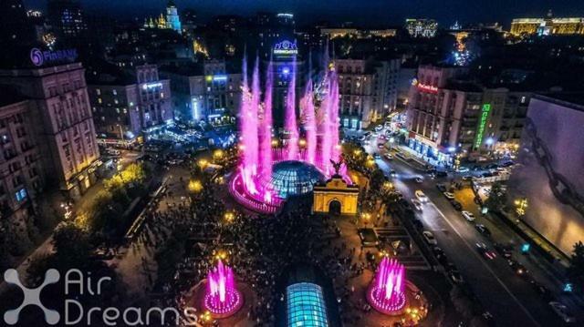 Apartment With View On Inpedendence Square Khreshchatyk Kiev Exteriör bild